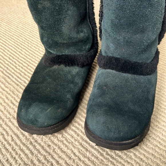 Girls Ugg Hadley II tall waterproof boot size 3 - Picture 7 of 9
